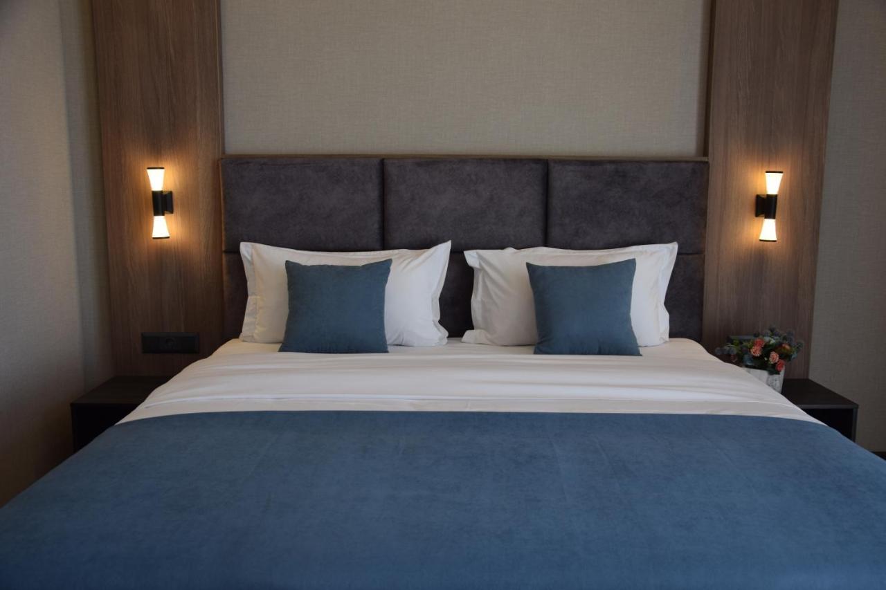 Sara Boutique Hotel บิชเคก ภายนอก รูปภาพ